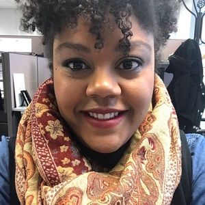 Meet your Posher, Malika